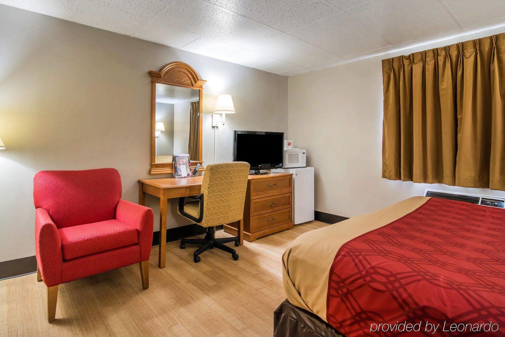 Econo Lodge New Paltz Exteriör bild