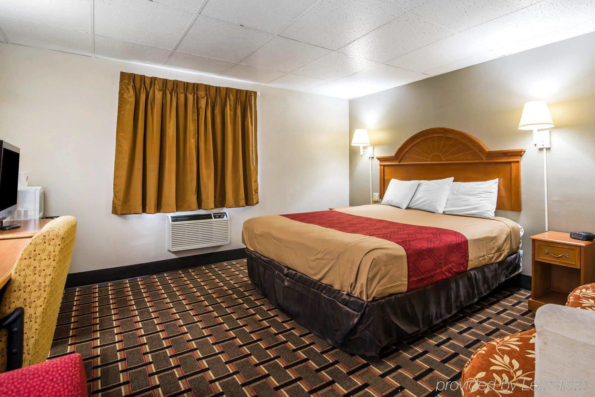 Econo Lodge New Paltz Exteriör bild
