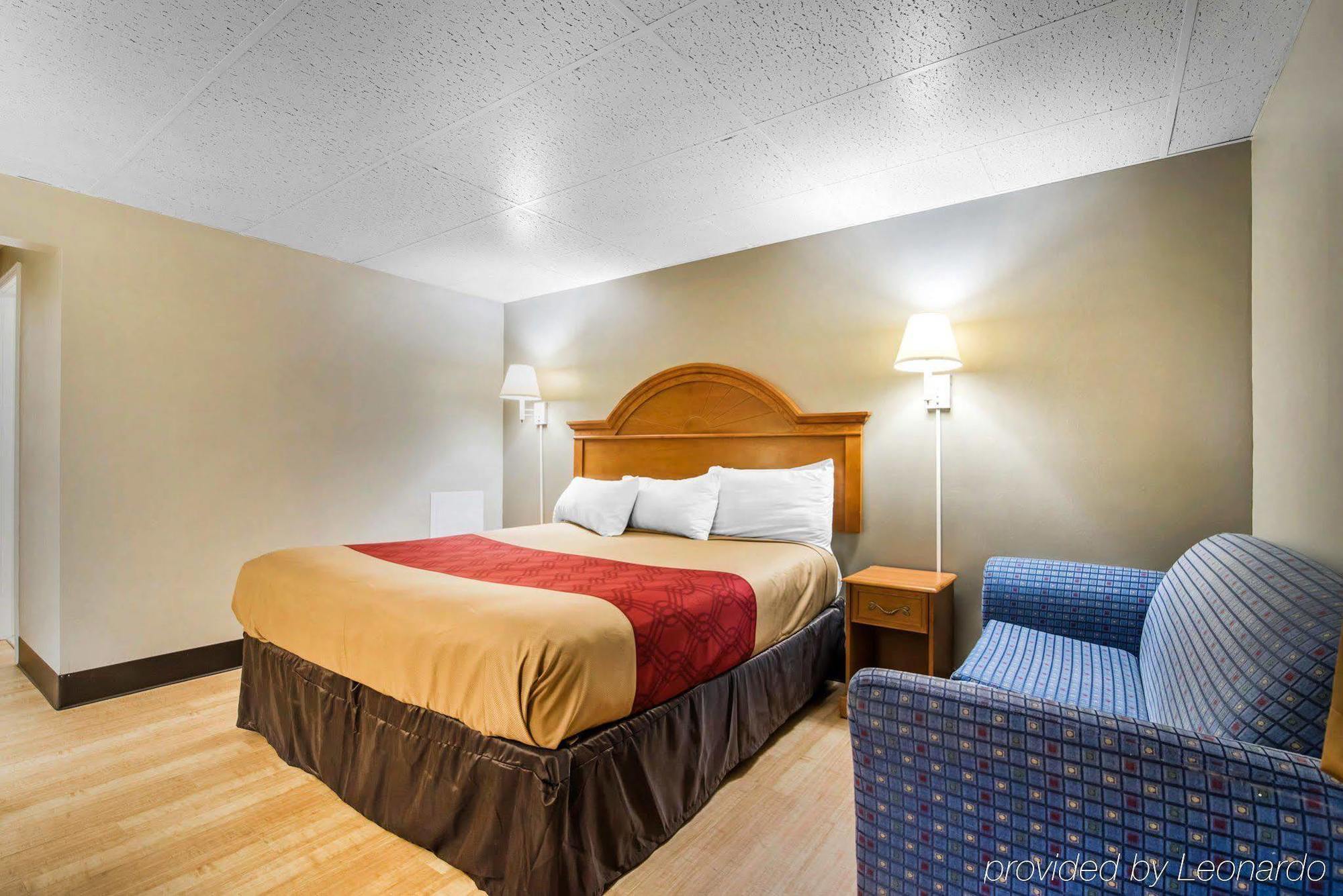 Econo Lodge New Paltz Exteriör bild