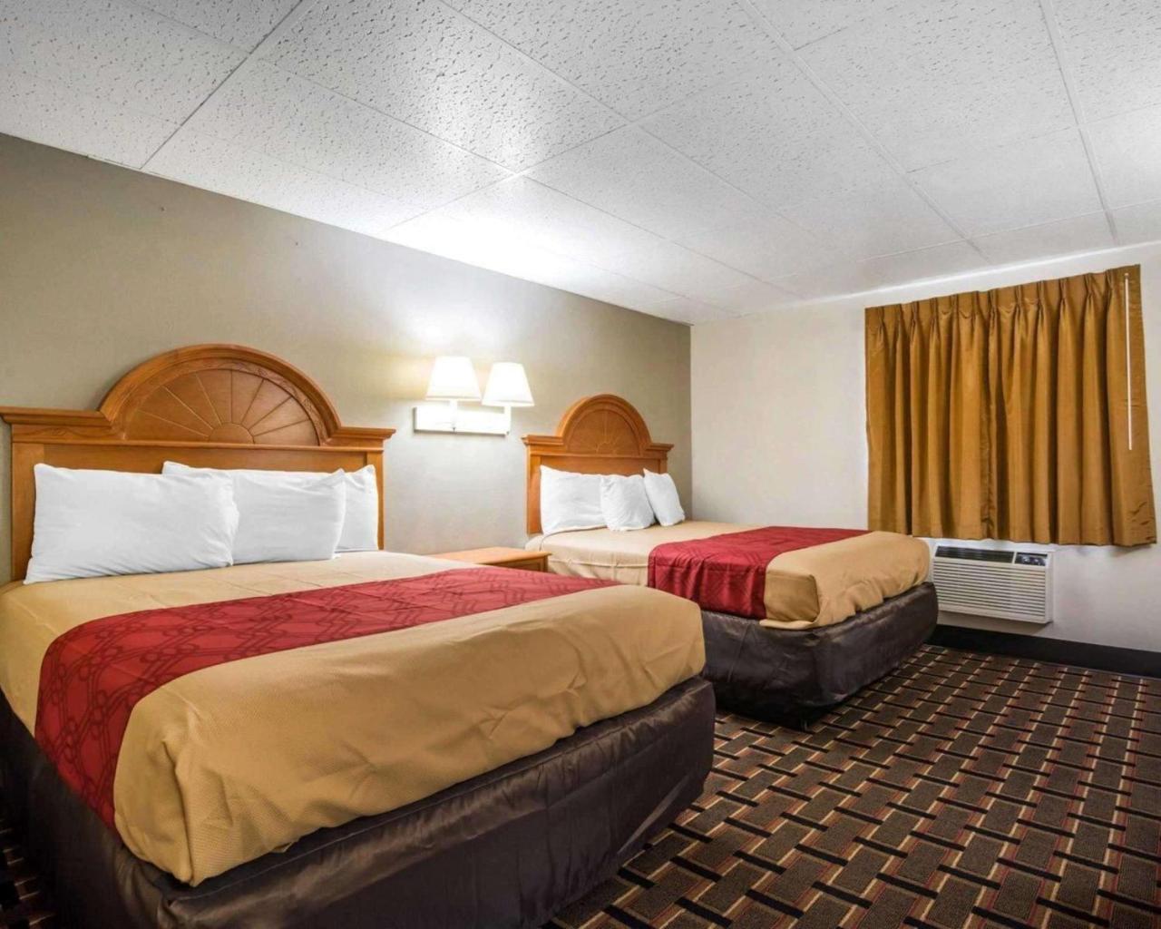Econo Lodge New Paltz Exteriör bild